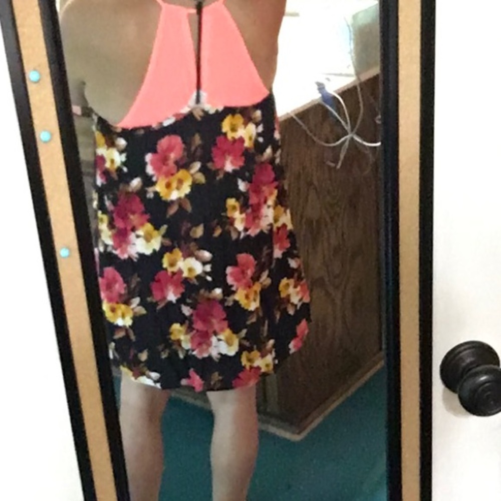 Tank top - Picture 6 of 6